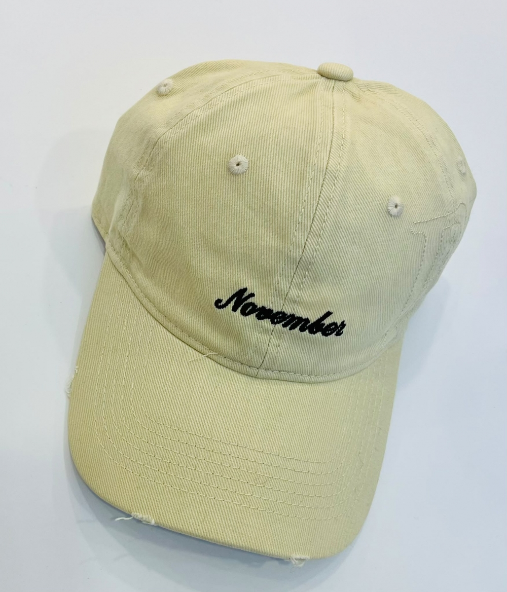 Versatile And Simple English Embroidered Baseball Cap Off White