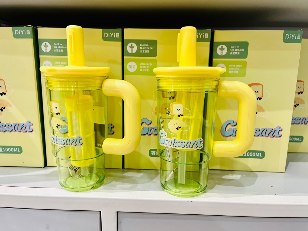1000 ml Crystal Jelly Theme Ice Handle Cup Green