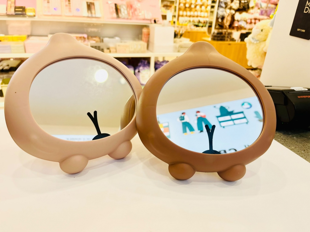 Q Bubble Bear Series Table Mirror