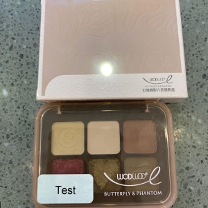 Wodwod Fantasy Butterfly Shadow Six-Color Eye Shadow Palette #03 Pink Mist Bubble/Sweet Cool Pink Black Smoky