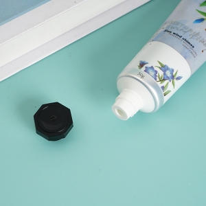 Blue Wind Chime Smooth Moisturizing Hand Cream 50g